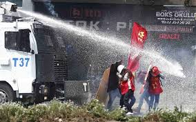 Turkey: Police Fire Tear Gas to Disperse May Day Protesters